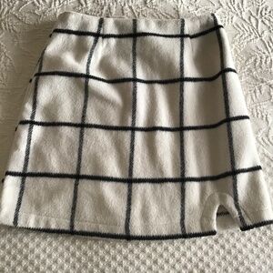 Lulus mini wool skirt in black/ivory Size XS